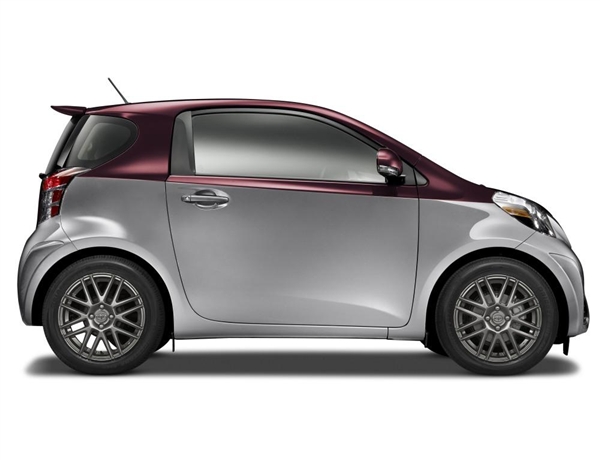 2014 Scion iQ