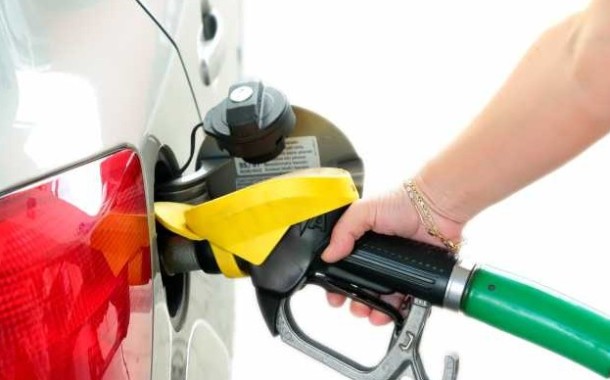 7 Savvy Ways to Save at the Pump